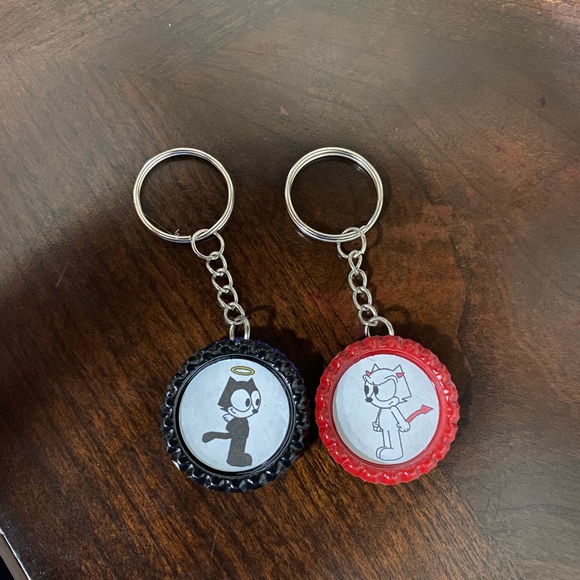 Felix the Cat Bottle Cap Keychains - Picture 1 of 2